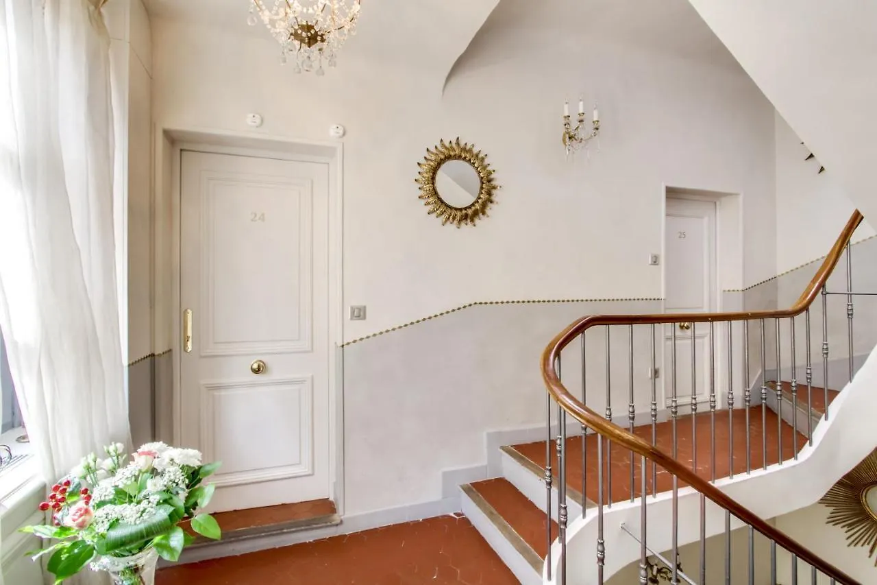 Hotel Les Quatre Dauphins à Aix-en-Provence 3*,  France