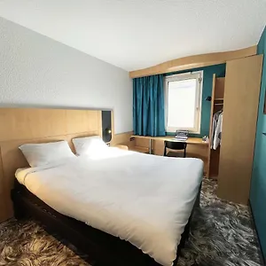 ibis-montlucon.hotels-rhonealpes.com/